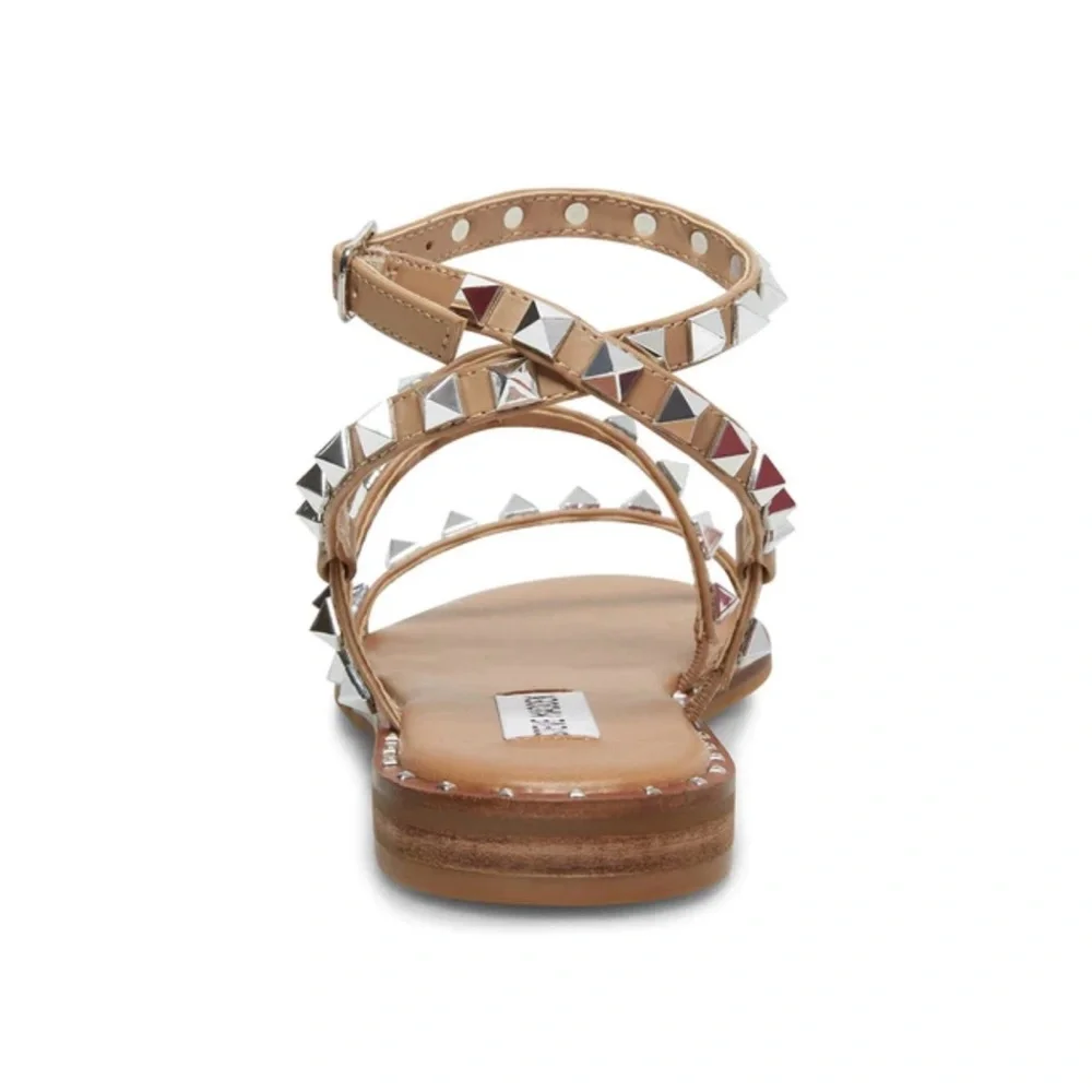NWT *STEVE MADDEN* Leather 🧳TRAVEL🧳 Sandals … *STUDS* … Size: 8.5 - Picture 5 of 7